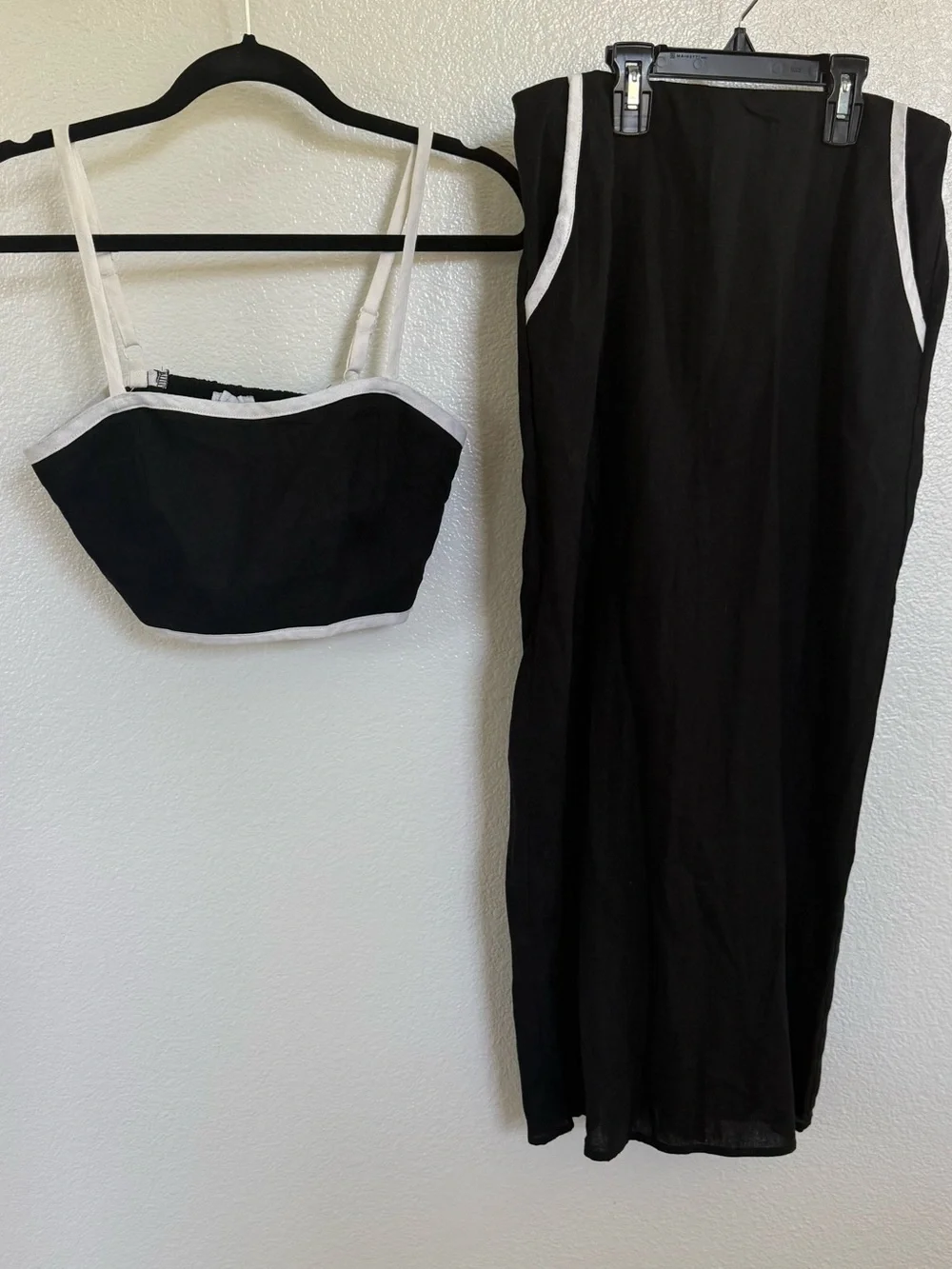 House of Harlow Linen Summer Skirt Set - Picture 2 of 3